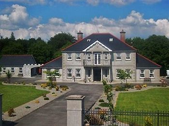 Deerpark Manor Bed And Breakfast Swinford Ngoại thất bức ảnh