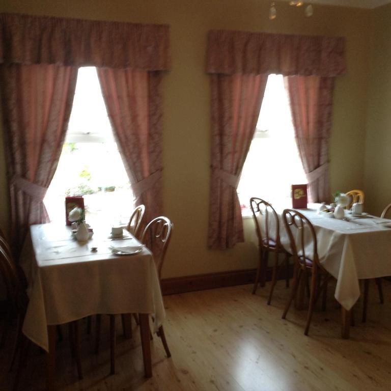 Deerpark Manor Bed And Breakfast Swinford Ngoại thất bức ảnh